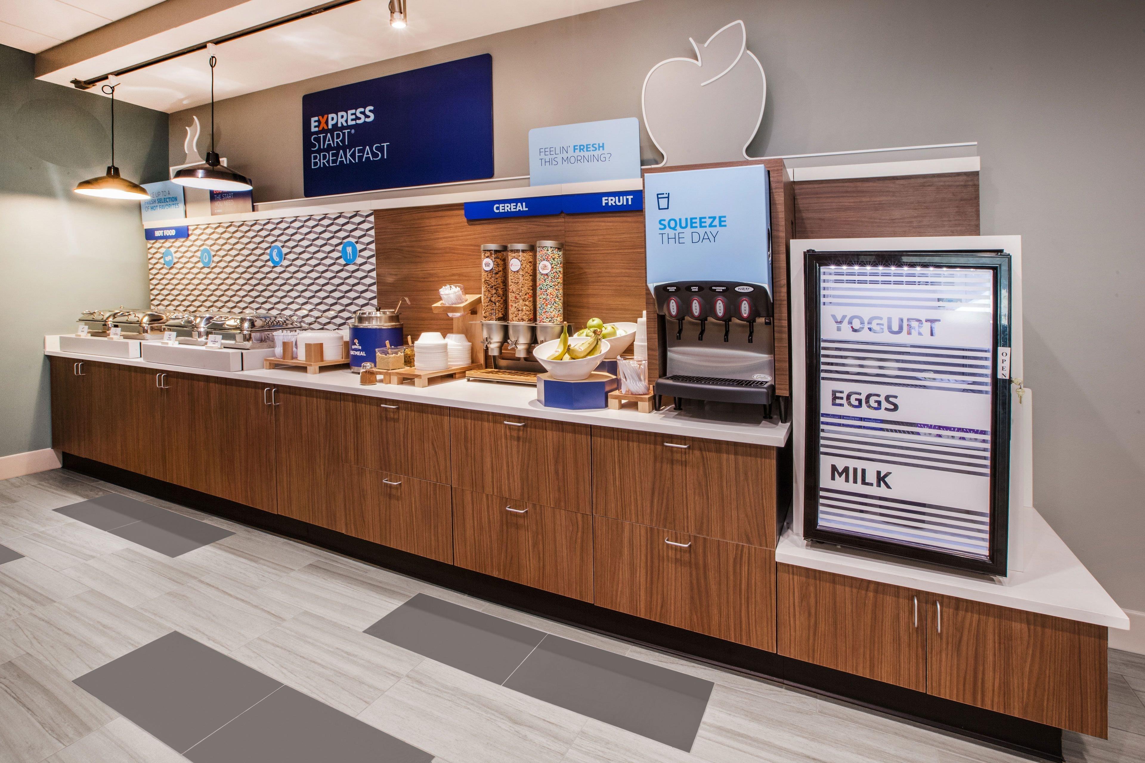 Holiday Inn Express & Suites San Diego - Mission Valley By Ihg Екстериор снимка